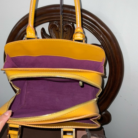 Louis Vuitton Triana Epi yellow - Picture 6 of 7